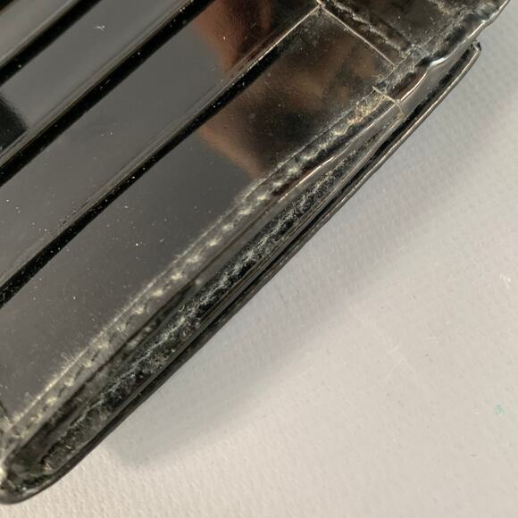 GUCCI Black Embossed Monogram Logo Patent Leather Checkbook Wallet - Picture 5 of 5